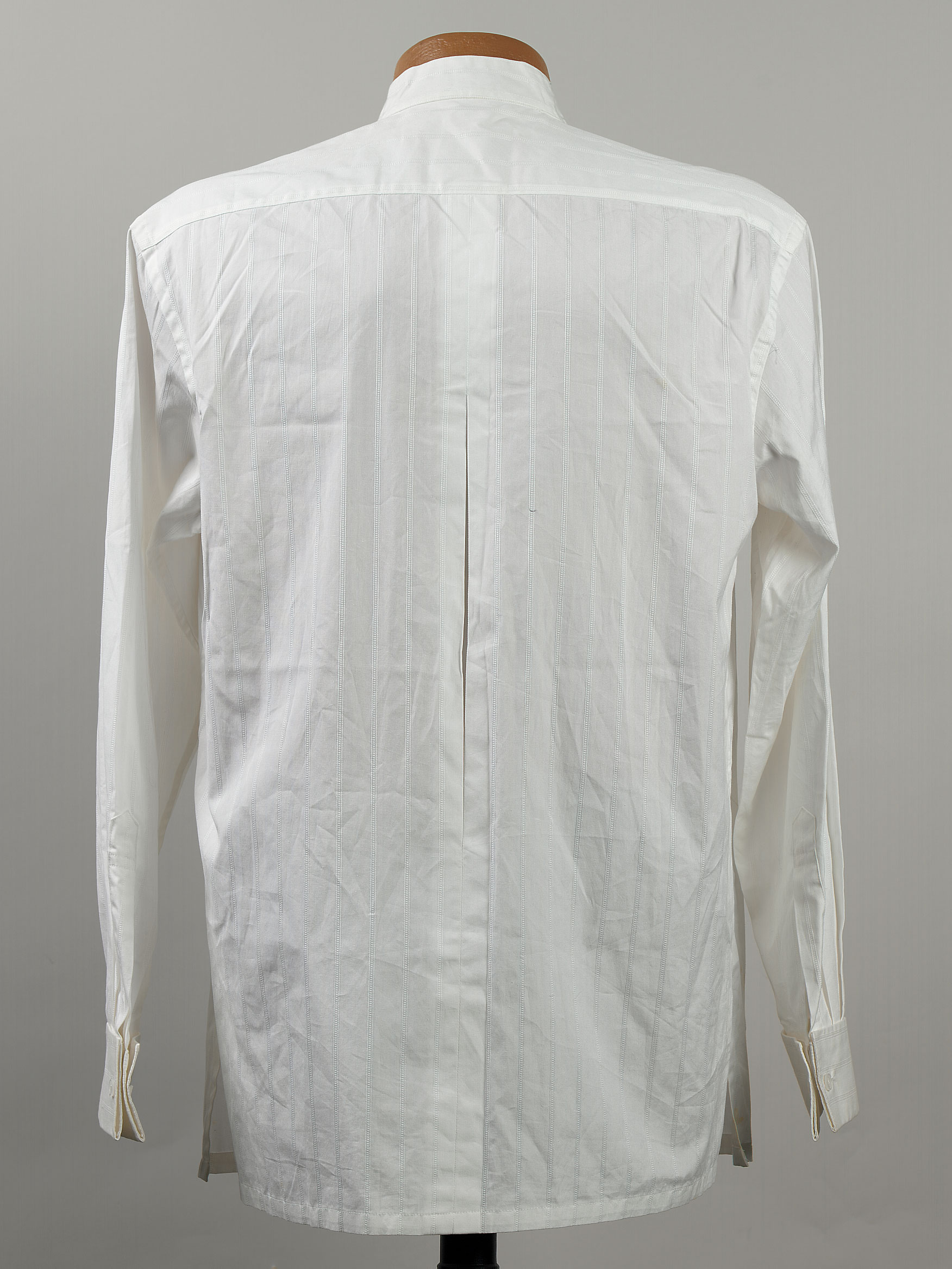 A dress shirt worn by Patti Smith (back)